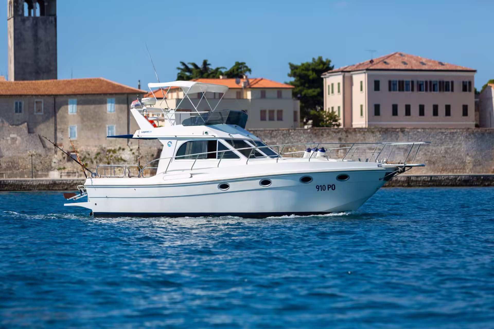 Tunatail Family Yacht 9
